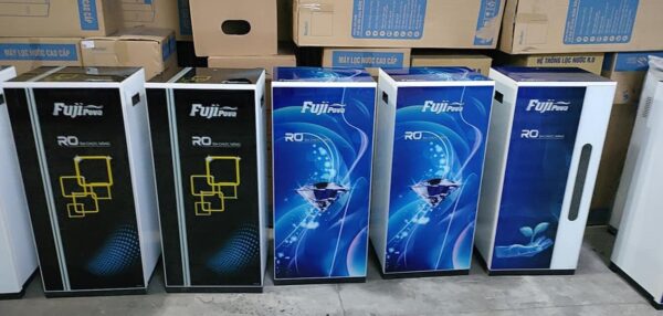 Máy lọc nước RO